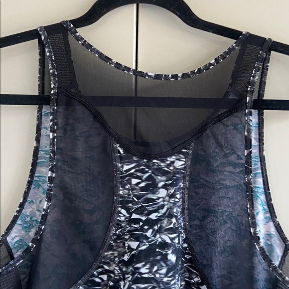 Lululemon Sculpt Tank II - Picture 12 of 13